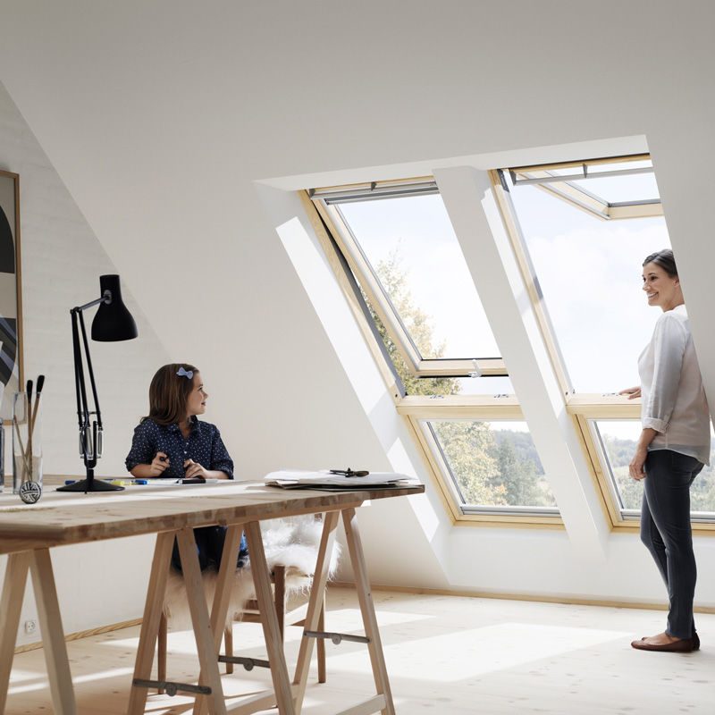 חלון VELUX ציר כפול — מבט פנים